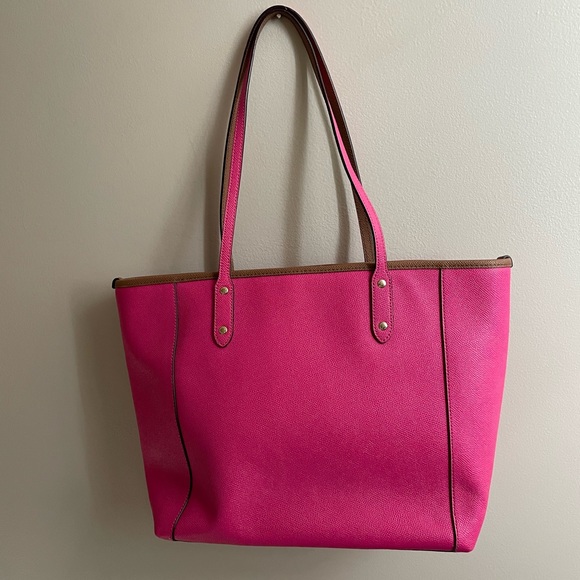 Coach Tote & Pouch - Picture 2 of 8